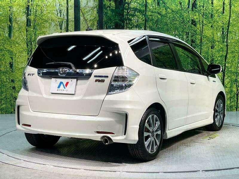 FIT HYBRID