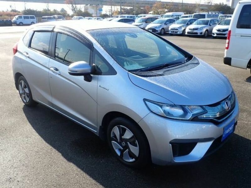 FIT HYBRID
