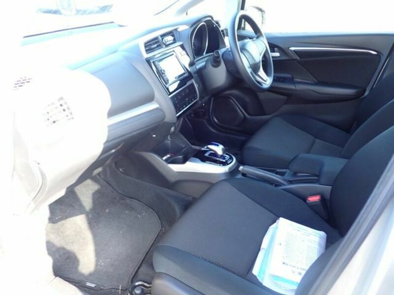 FIT HYBRID