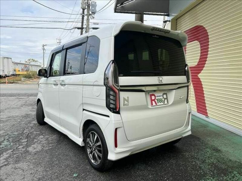 N BOX CUSTOM