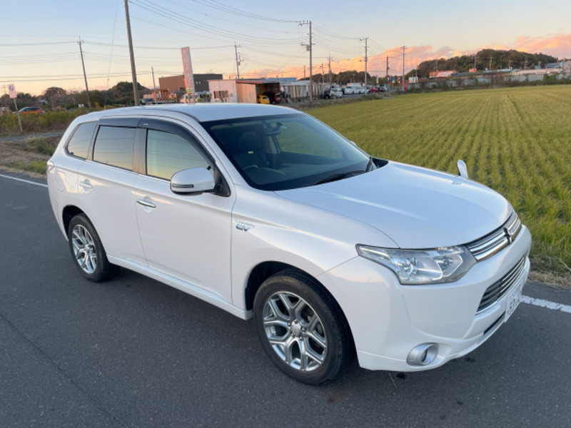 OUTLANDER PHEV