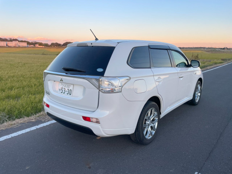 OUTLANDER PHEV