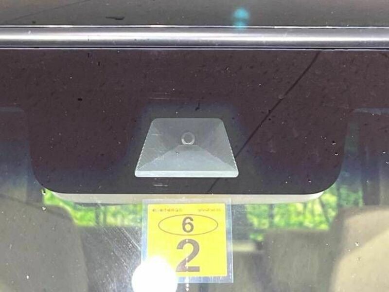 N BOX