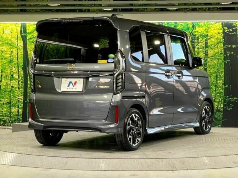 N BOX CUSTOM