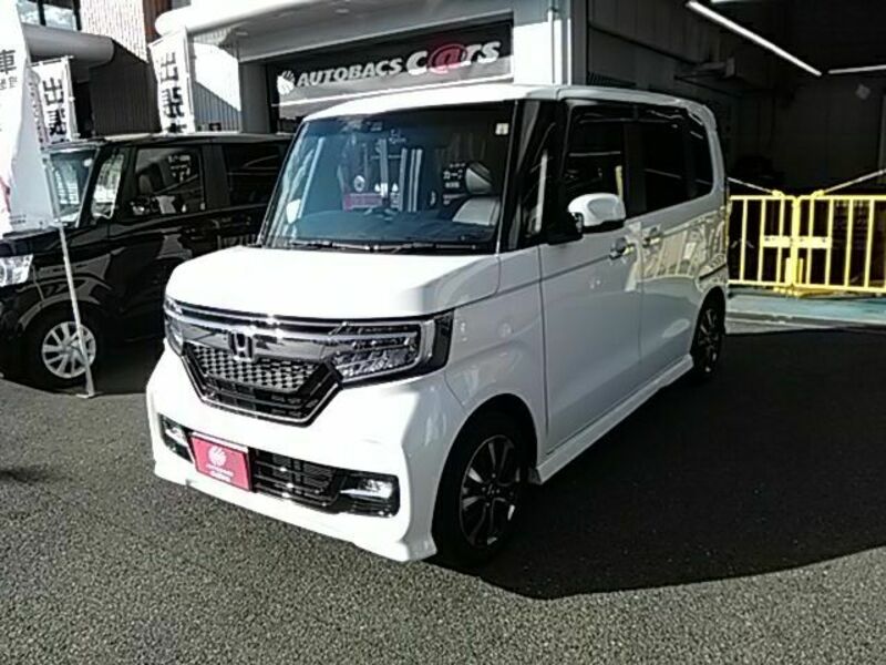 N BOX CUSTOM