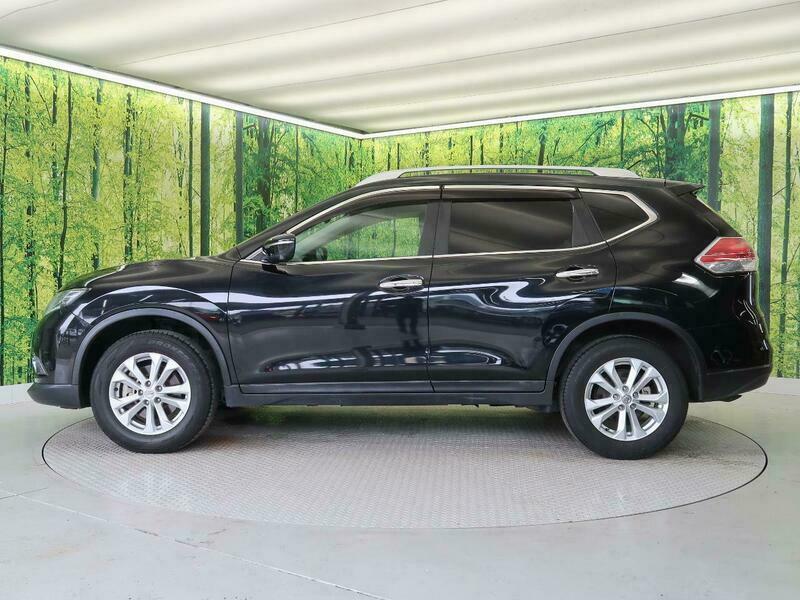X-TRAIL