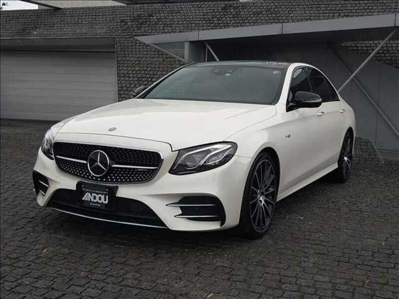 MERCEDES-BENZ　E-CLASS