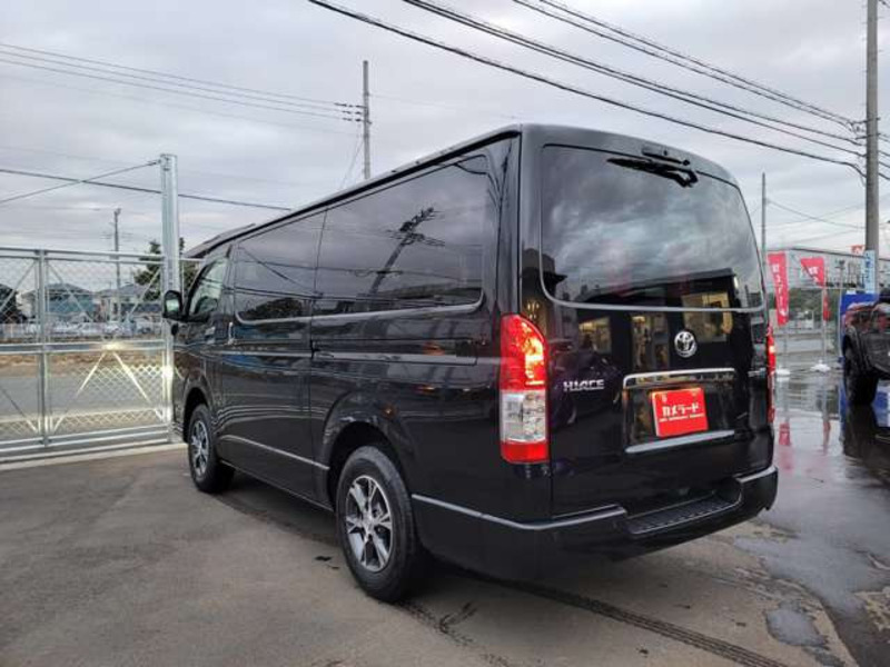 HIACE VAN