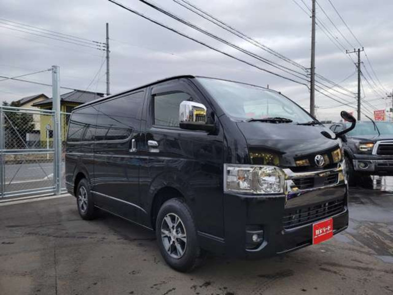 HIACE VAN