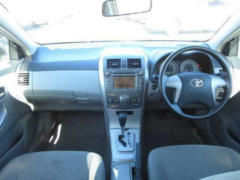 COROLLA AXIO