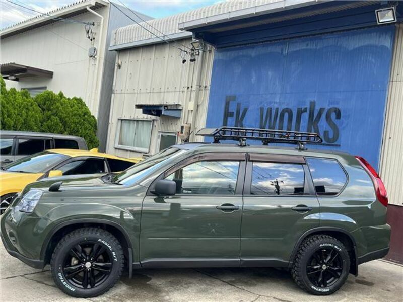 X-TRAIL