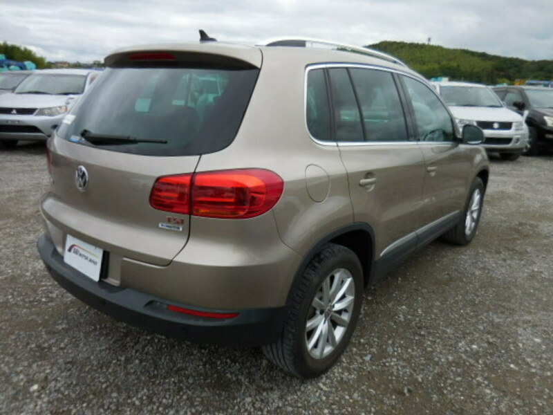 TIGUAN-4