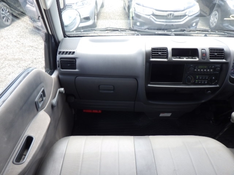 BONGO VAN