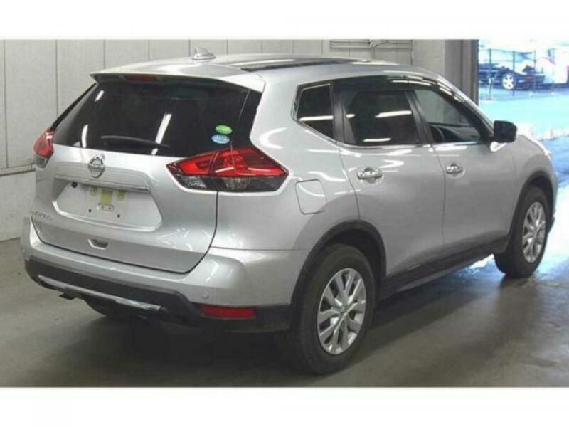 X-TRAIL-4
