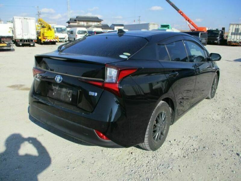 PRIUS-4