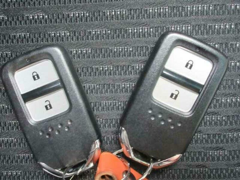 Used 15 Honda Fit Daa Gp5 Sbi Motor Japan