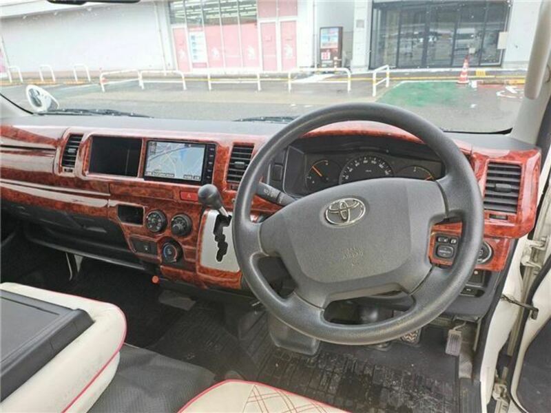 HIACE VAN-2