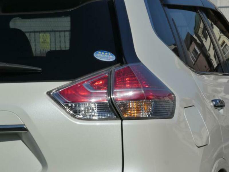 X-TRAIL-16