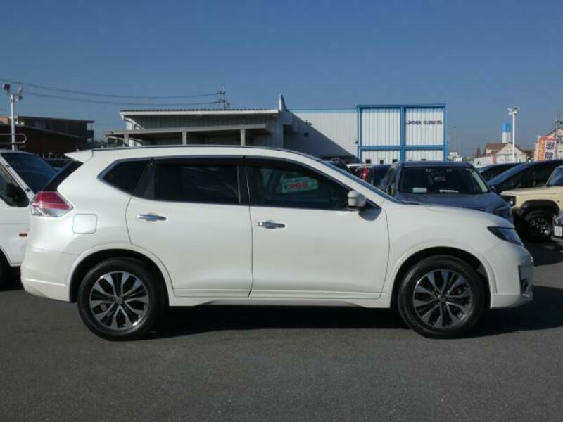 X-TRAIL-10