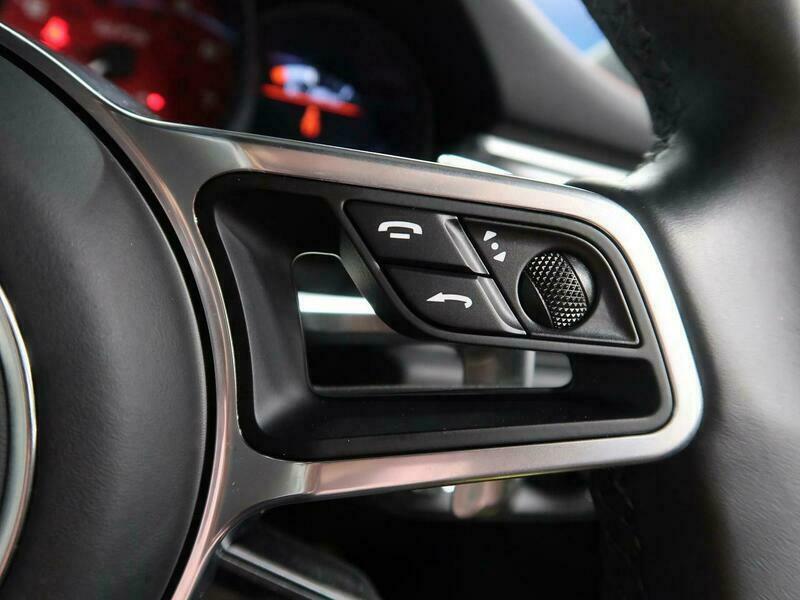 MACAN