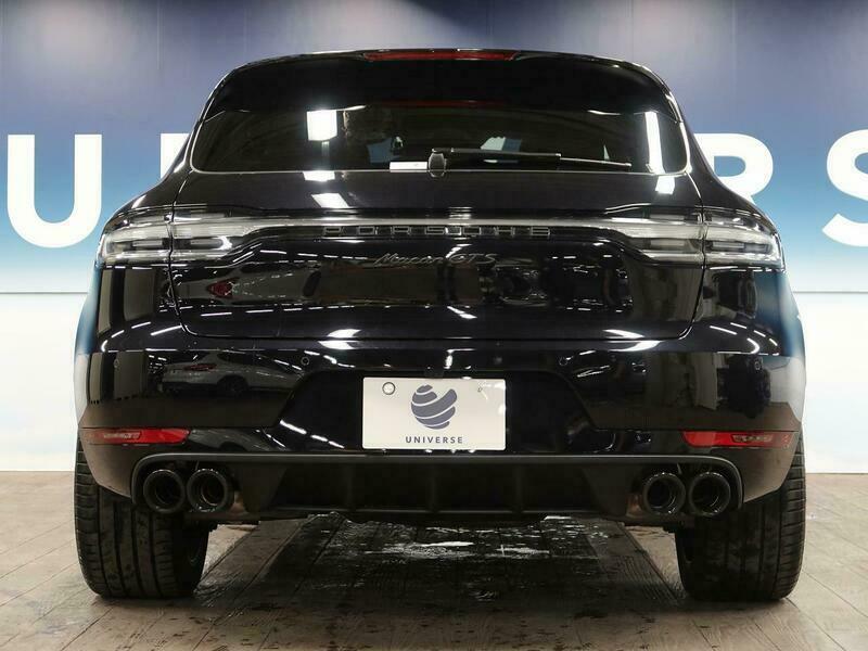 MACAN