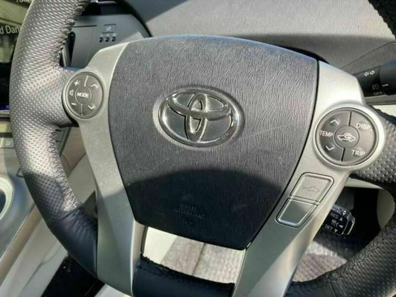 PRIUS-9