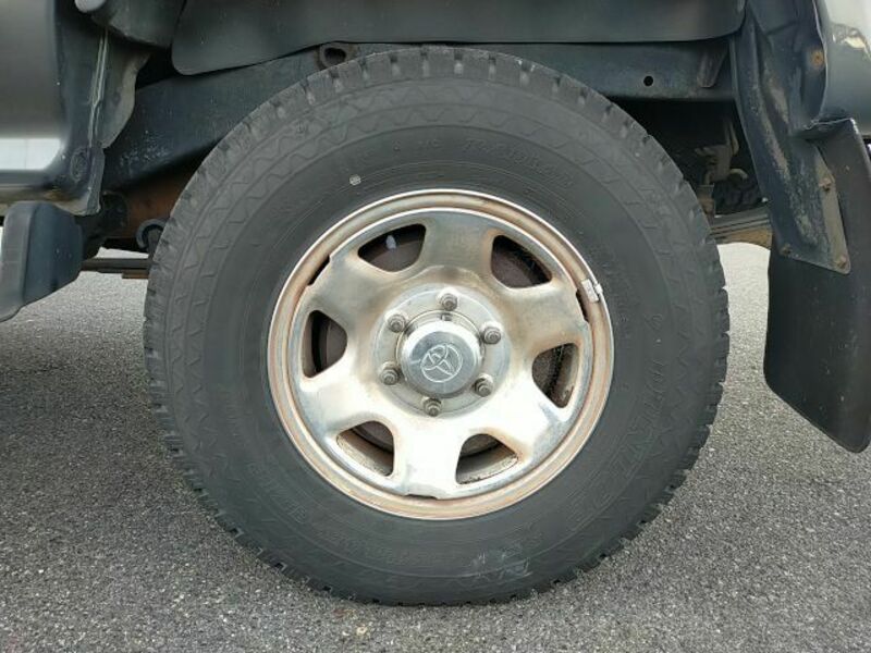 HILUX
