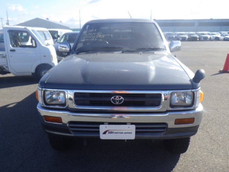 HILUX