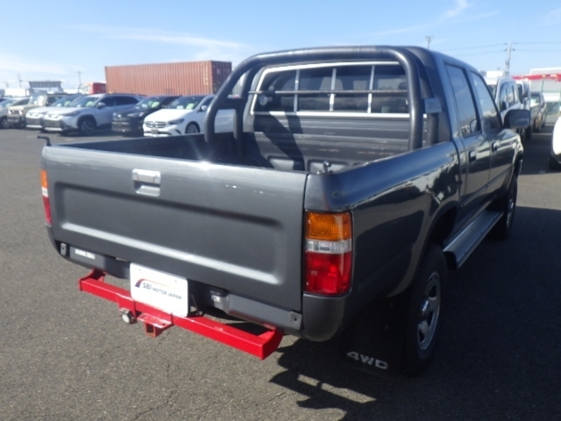 HILUX