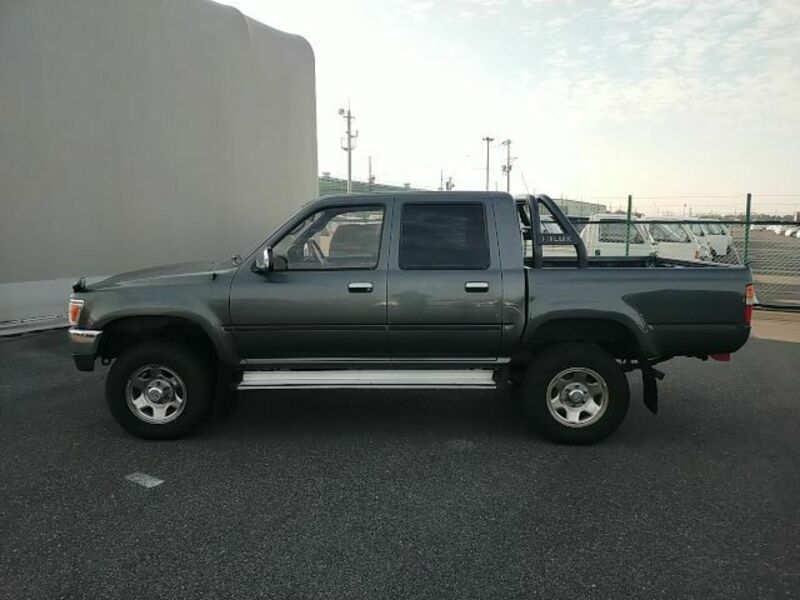HILUX