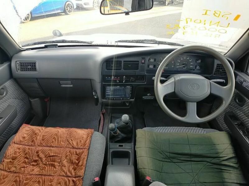 HILUX