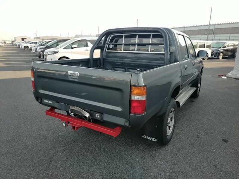 HILUX