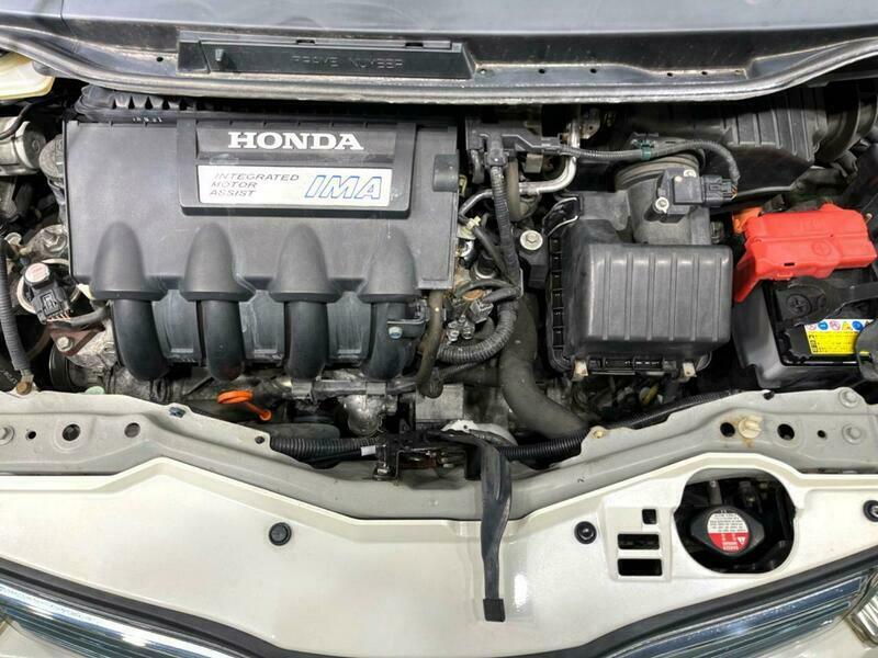 FIT HYBRID
