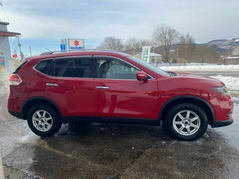 X-TRAIL