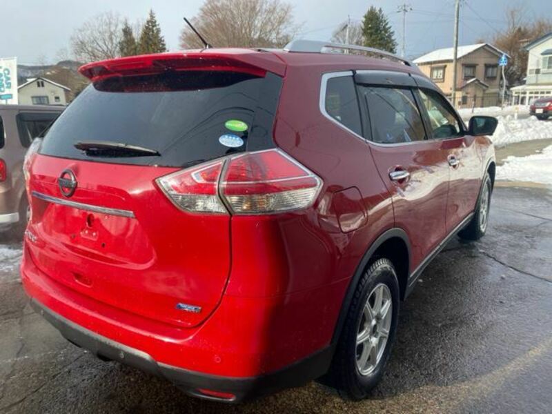 X-TRAIL