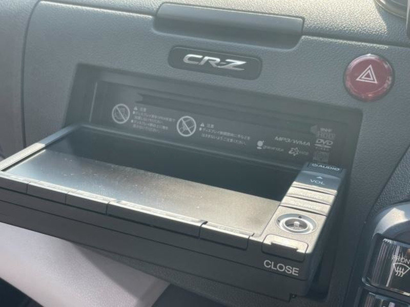 CR-Z-16