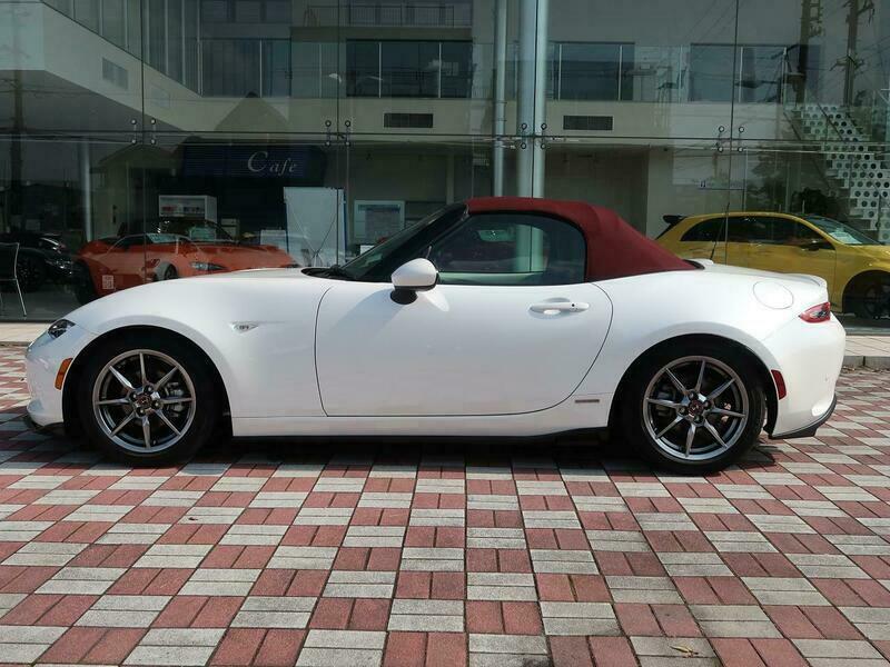 ROADSTER
