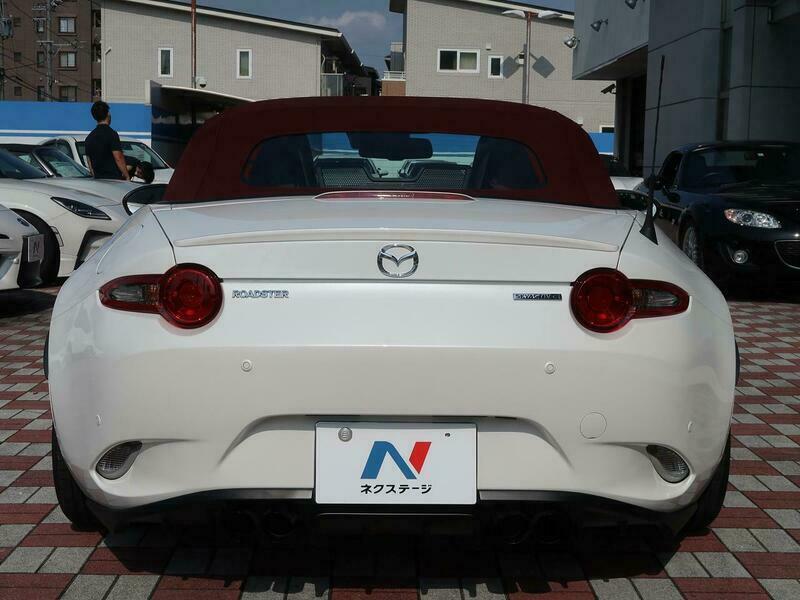 ROADSTER
