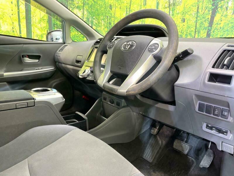 PRIUS ALPHA