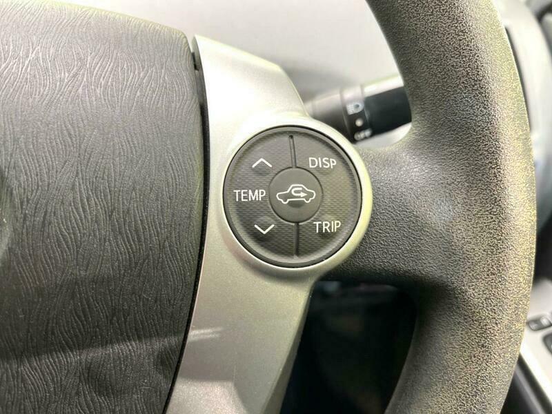 PRIUS ALPHA