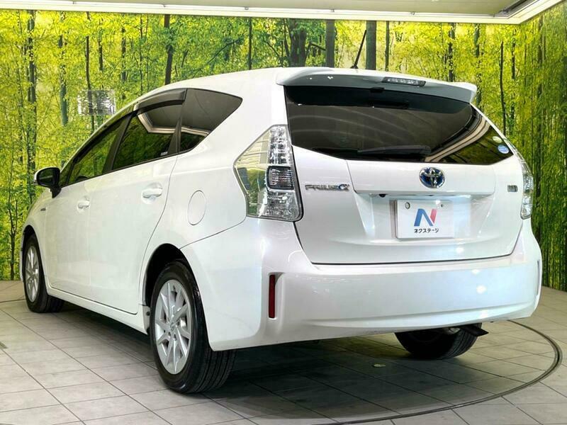 PRIUS ALPHA