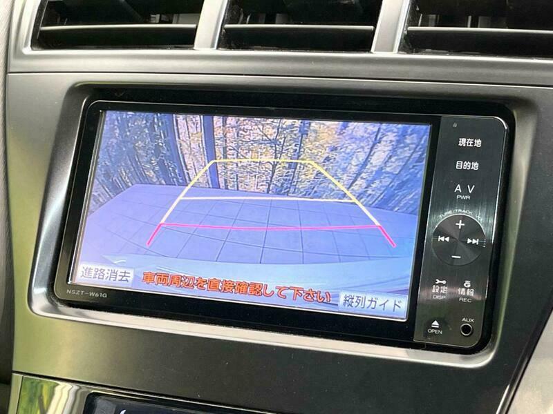 PRIUS ALPHA