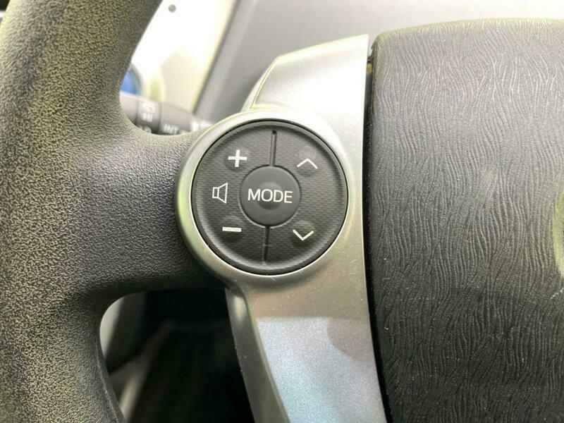 PRIUS ALPHA
