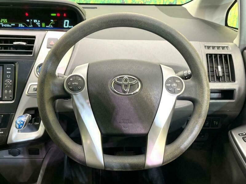 PRIUS ALPHA