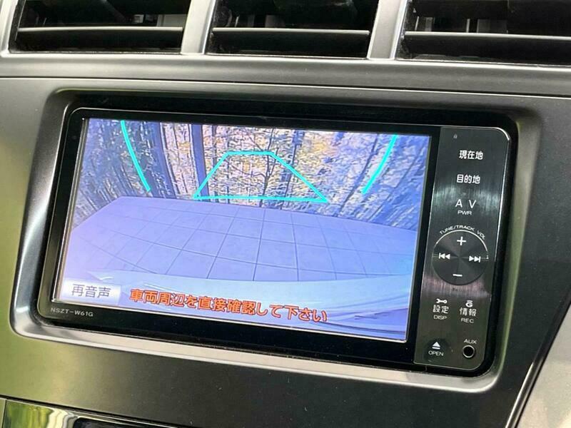 PRIUS ALPHA