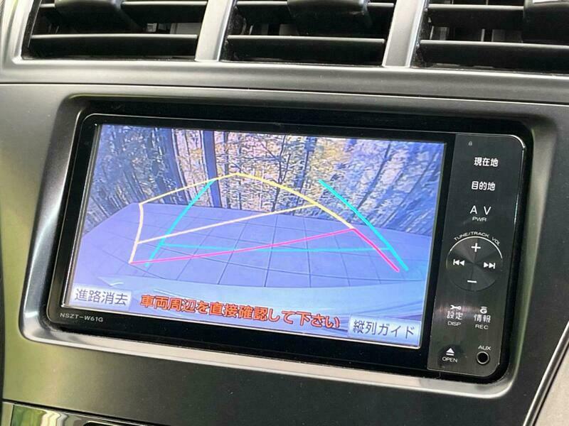 PRIUS ALPHA