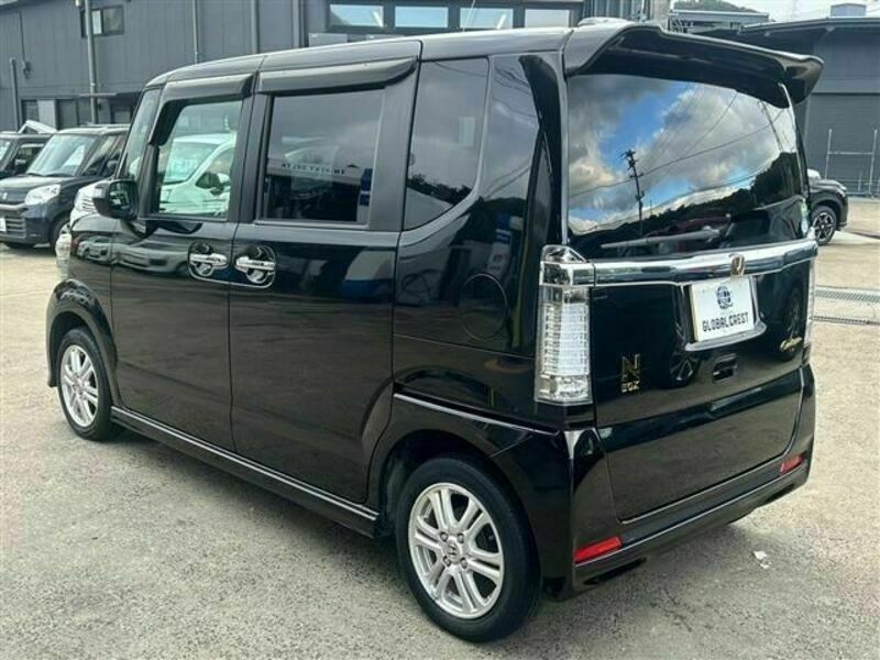 N BOX CUSTOM
