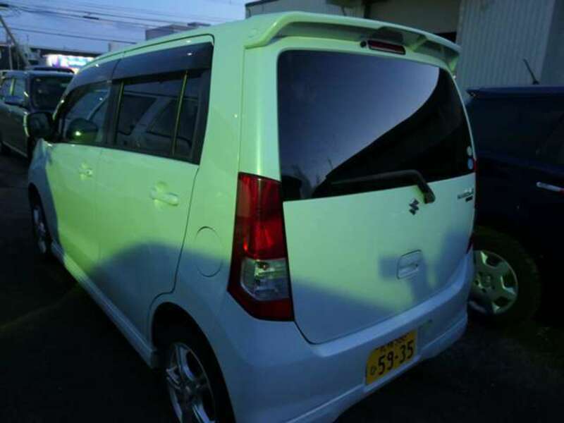 WAGON R