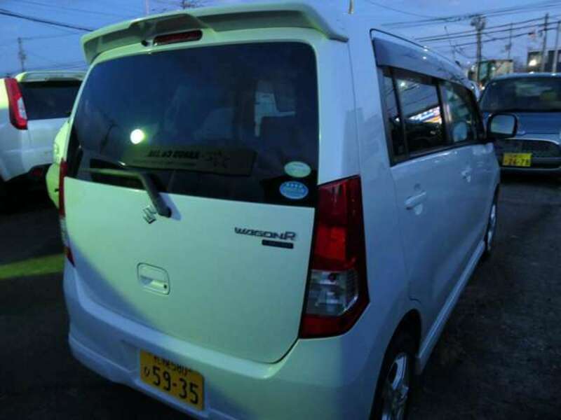 WAGON R