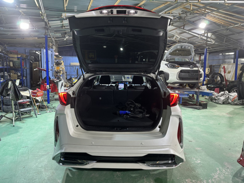 PRIUS PHV